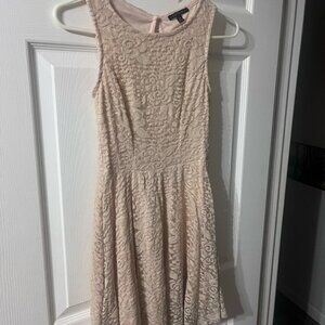 Elegant Sleeveless Dress - Cream